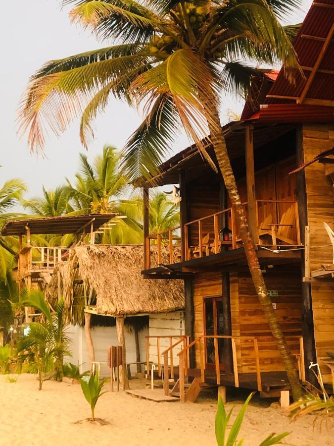 Palm Beach Hostal Guachaca Екстериор снимка