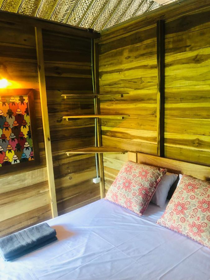 Palm Beach Hostal Guachaca Екстериор снимка