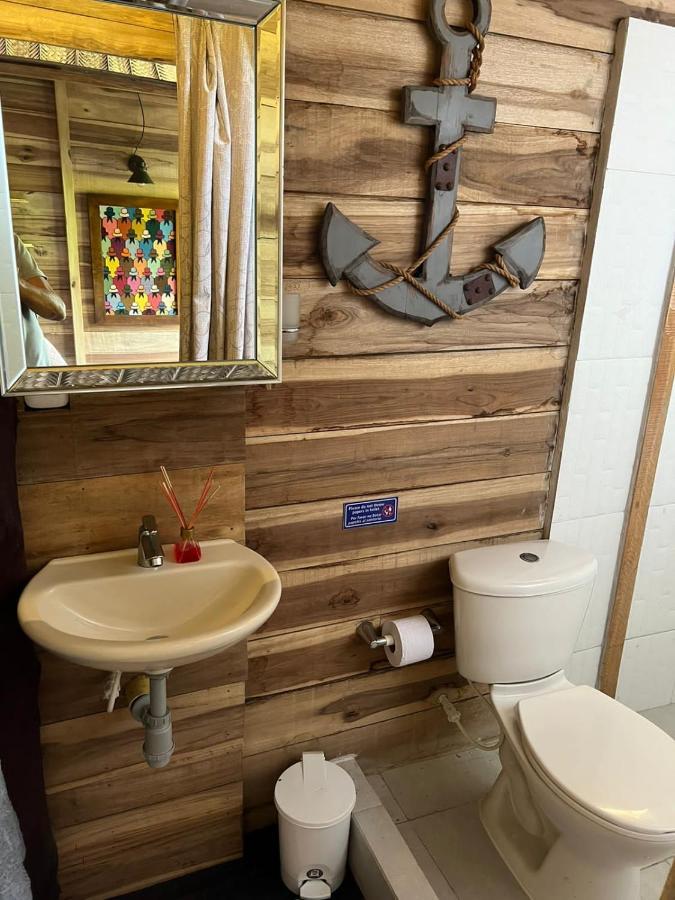 Palm Beach Hostal Guachaca Екстериор снимка