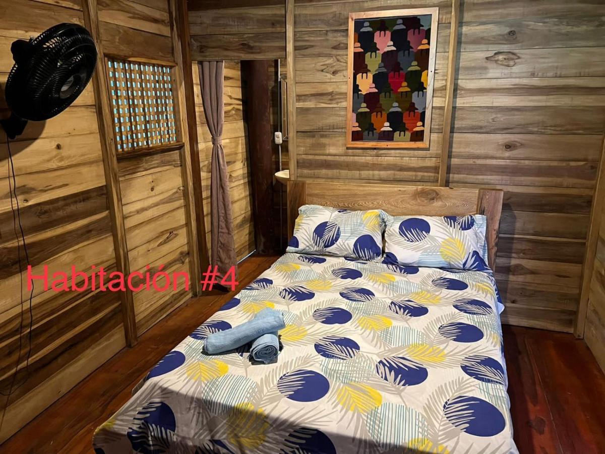 Palm Beach Hostal Guachaca Екстериор снимка